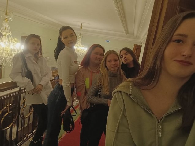Студенты посетили Челябинский молодежный театр
