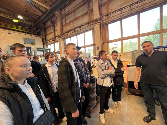 Первое знакомство с производством